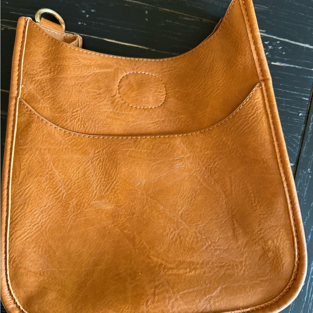 Adorned purse. New with Tags. Smoke free home
